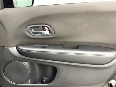 2016 Honda HR-V LX   - Photo 27 - Crest Hill, IL 60403