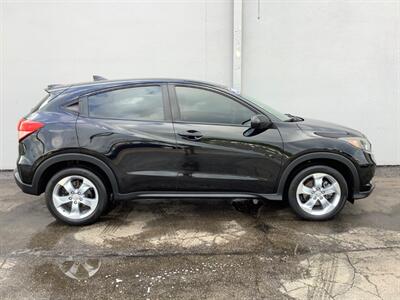 2016 Honda HR-V LX   - Photo 7 - Crest Hill, IL 60403