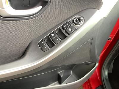 2014 Hyundai ELANTRA GT - Photo 14 - Crest Hill, IL 60403