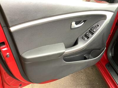 2014 Hyundai ELANTRA GT - Photo 13 - Crest Hill, IL 60403
