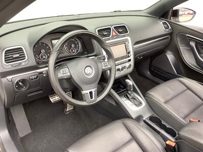 2013 Volkswagen Eos Komfort SULEV   - Photo 16 - Crest Hill, IL 60403