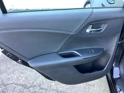 2014 Honda Accord EX-L V6 w/Navi   - Photo 43 - Crest Hill, IL 60403
