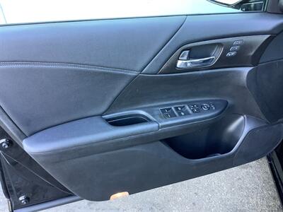 2014 Honda Accord EX-L V6 w/Navi   - Photo 10 - Crest Hill, IL 60403