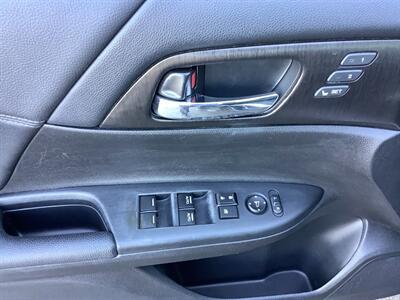 2014 Honda Accord EX-L V6 w/Navi   - Photo 11 - Crest Hill, IL 60403