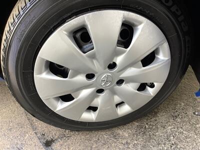2010 Toyota Yaris   - Photo 29 - Crest Hill, IL 60403