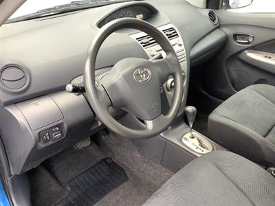 2010 Toyota Yaris   - Photo 13 - Crest Hill, IL 60403
