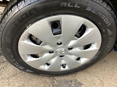 2010 Toyota Yaris   - Photo 30 - Crest Hill, IL 60403