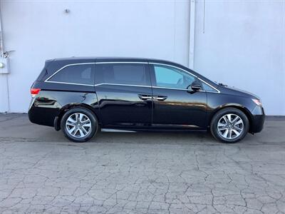 2017 Honda Odyssey Touring   - Photo 8 - Crest Hill, IL 60403
