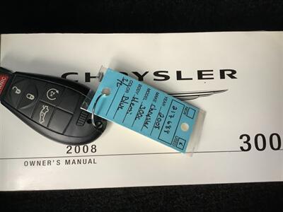 2008 Chrysler 300 C HEMI 5.7L  5.7L V8 - Photo 23 - Crest Hill, IL 60403