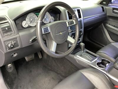 2008 Chrysler 300 C HEMI 5.7L  5.7L V8 - Photo 10 - Crest Hill, IL 60403