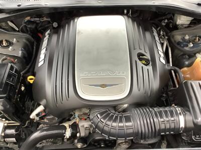 2008 Chrysler 300 C HEMI 5.7L  5.7L V8 - Photo 35 - Crest Hill, IL 60403