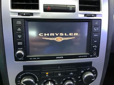 2008 Chrysler 300 C HEMI 5.7L  5.7L V8 - Photo 11 - Crest Hill, IL 60403
