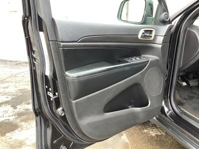 2015 Jeep Grand Cherokee Laredo   - Photo 13 - Crest Hill, IL 60403
