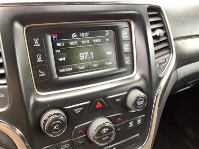 2015 Jeep Grand Cherokee Laredo   - Photo 18 - Crest Hill, IL 60403