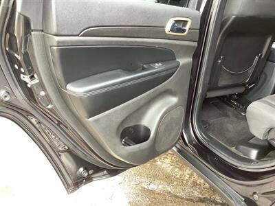 2015 Jeep Grand Cherokee Laredo - Photo 23 - Crest Hill, IL 60403