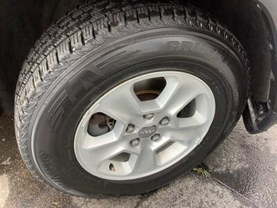 2015 Jeep Grand Cherokee Laredo - Photo 37 - Crest Hill, IL 60403