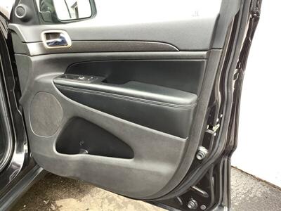 2015 Jeep Grand Cherokee Laredo - Photo 27 - Crest Hill, IL 60403