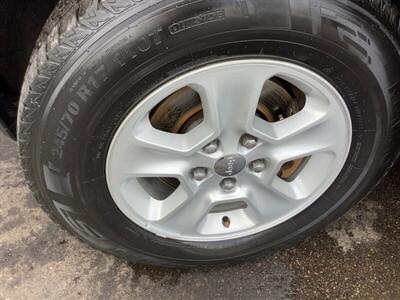 2015 Jeep Grand Cherokee Laredo - Photo 35 - Crest Hill, IL 60403