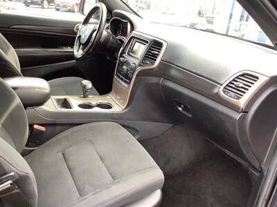 2015 Jeep Grand Cherokee Laredo - Photo 28 - Crest Hill, IL 60403