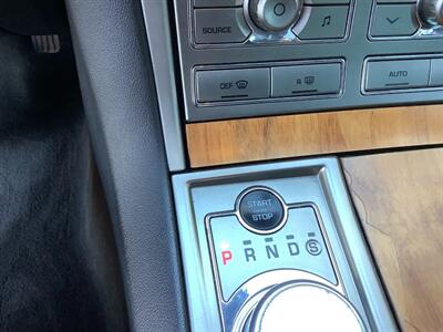2010 Jaguar XF   - Photo 20 - Crest Hill, IL 60403