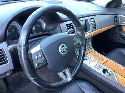 2010 Jaguar XF   - Photo 22 - Crest Hill, IL 60403