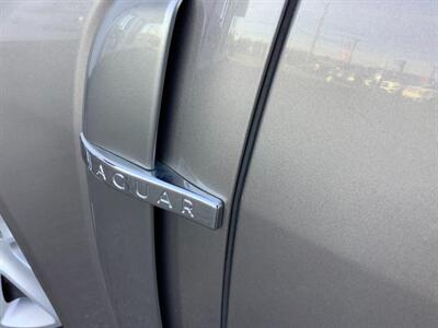 2010 Jaguar XF   - Photo 37 - Crest Hill, IL 60403