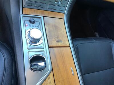 2010 Jaguar XF   - Photo 19 - Crest Hill, IL 60403