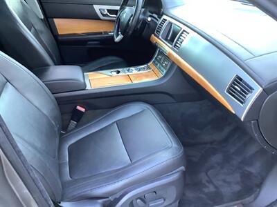 2010 Jaguar XF   - Photo 29 - Crest Hill, IL 60403