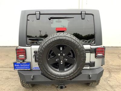 2016 Jeep Wrangler Sport - Photo 5 - Crest Hill, IL 60403