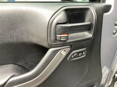 2016 Jeep Wrangler Sport - Photo 13 - Crest Hill, IL 60403