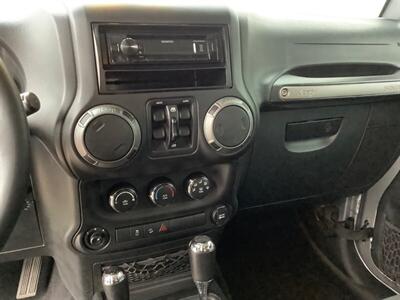 2016 Jeep Wrangler Sport - Photo 16 - Crest Hill, IL 60403
