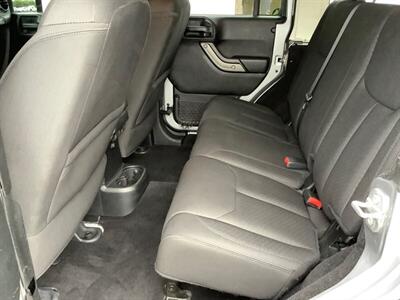 2016 Jeep Wrangler Sport - Photo 22 - Crest Hill, IL 60403