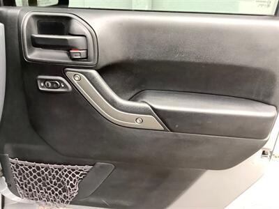 2016 Jeep Wrangler Sport - Photo 25 - Crest Hill, IL 60403