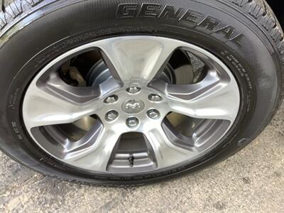 2020 RAM 1500 Laramie - Photo 53 - Crest Hill, IL 60403