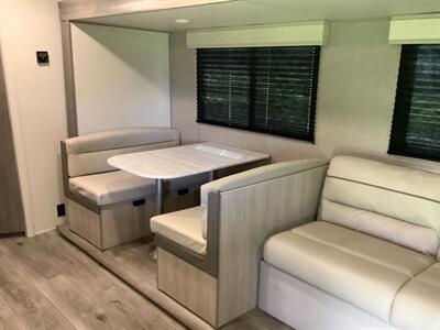 2024 Coachmen Catalina CAT261 BHS-8 Summit Series - Photo 20 - Crest Hill, IL 60403