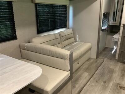 2024 Coachmen Catalina CAT261 BHS-8 Summit Series - Photo 53 - Crest Hill, IL 60403