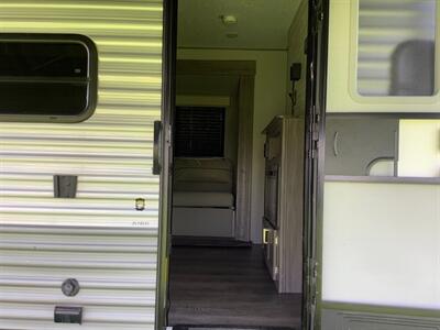 2024 Coachmen Catalina CAT261 BHS-8 Summit Series - Photo 15 - Crest Hill, IL 60403