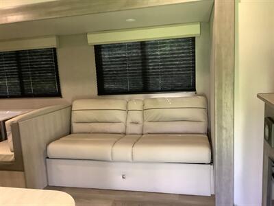 2024 Coachmen Catalina CAT261 BHS-8 Summit Series - Photo 19 - Crest Hill, IL 60403