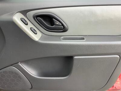 2005 Ford Escape XLT   - Photo 27 - Crest Hill, IL 60403