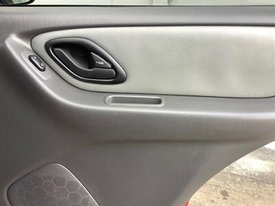 2005 Ford Escape XLT   - Photo 24 - Crest Hill, IL 60403