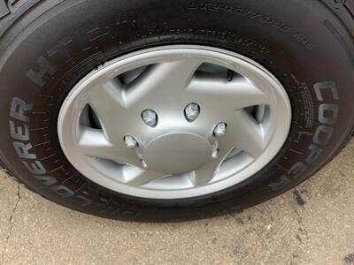 2013 Ford E-250   - Photo 37 - Crest Hill, IL 60403