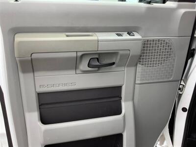 2013 Ford E-250   - Photo 10 - Crest Hill, IL 60403