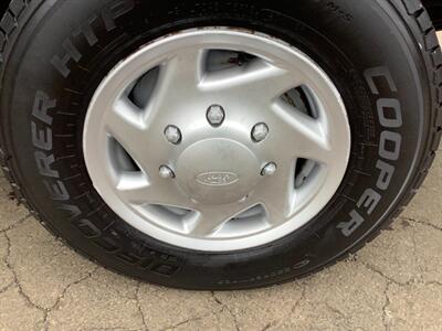 2013 Ford E-250   - Photo 38 - Crest Hill, IL 60403