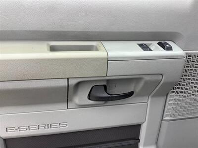 2013 Ford E-250   - Photo 11 - Crest Hill, IL 60403