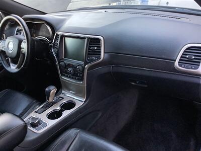 2017 Jeep Grand Cherokee Limited   - Photo 38 - Crest Hill, IL 60403