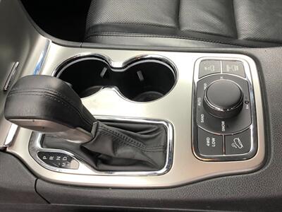 2017 Jeep Grand Cherokee Summit - Photo 19 - Crest Hill, IL 60403