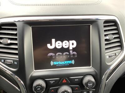 2017 Jeep Grand Cherokee Summit - Photo 22 - Crest Hill, IL 60403