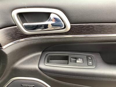 2017 Jeep Grand Cherokee Summit - Photo 42 - Crest Hill, IL 60403