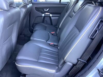 2013 Volvo XC90 3.2 - Photo 13 - Crest Hill, IL 60403