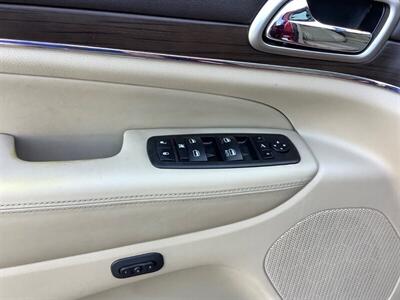 2014 Jeep Grand Cherokee Overland   - Photo 12 - Crest Hill, IL 60403